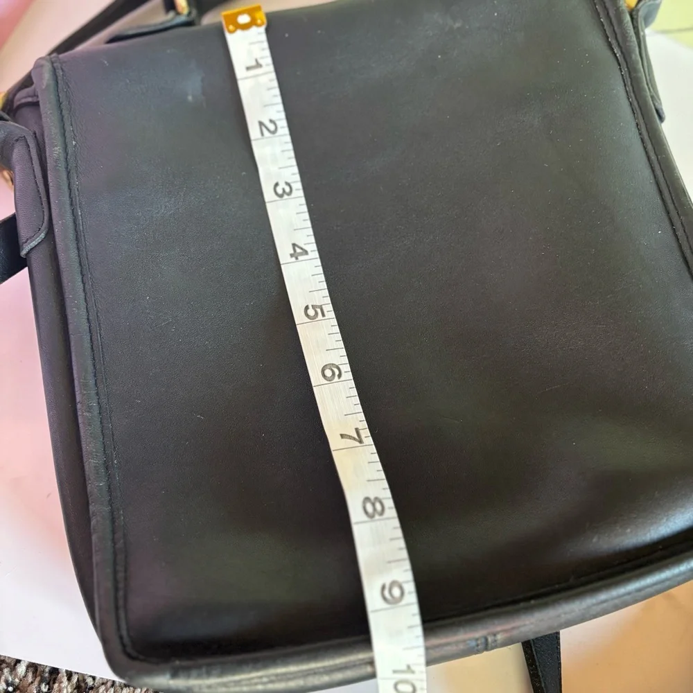 COACH Vintage 5130 Station Elegant Black Leather Shoulder Bag - Picture 9 of 11